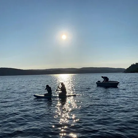 Sea View And Sun, Quiet In Beautiful Nature Feriehus Halden