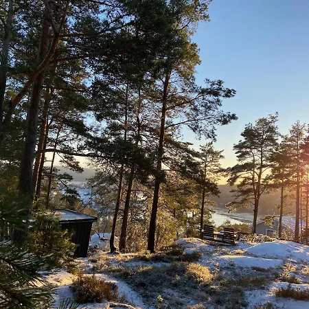 Sea View And Sun, Quiet In Beautiful Nature Semesterbostad Halden