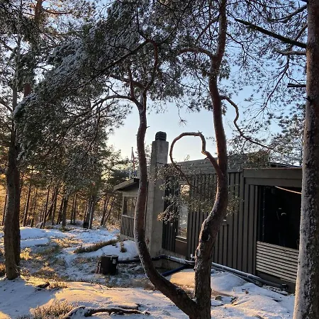 Sea View And Sun, Quiet In Beautiful Nature Feriehus
